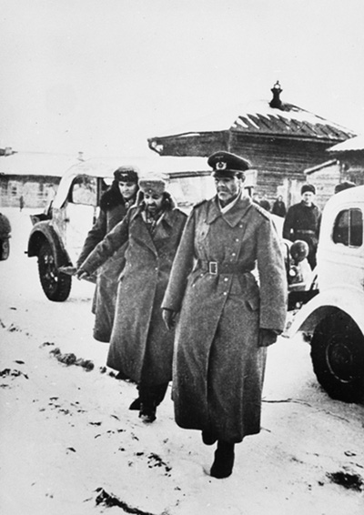 Generalfeldmarschall Friedrich Paulus nach der Kapitulation in Stalingrad (31. Januar 1943)